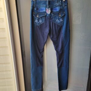 2KGray Riding Jeans Women's Size 26 Embroidered and Embellished Back Pockets